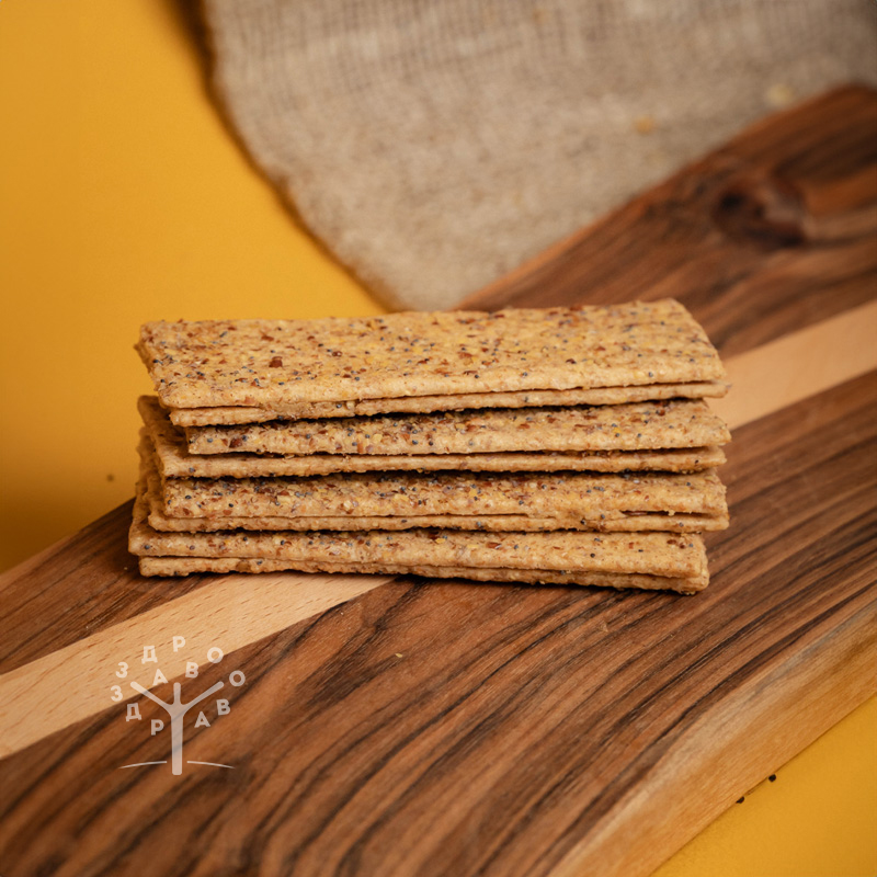 Sendvič keks sa humusom i vlašcem